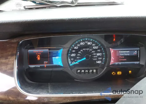 2013 Ford Taurus Limited z USA, uszkodzony, nr VIN 1FAHP2F93DG143334